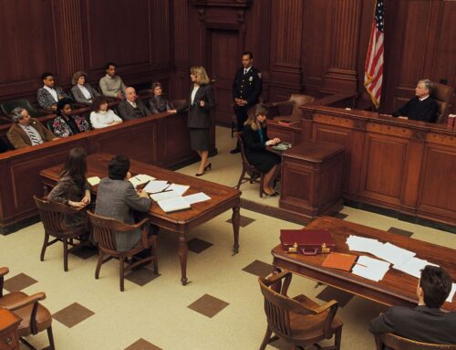 The Pros and Cons of Settling vs. Going to Trial in a Personal Injury Case